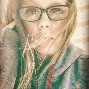 Meet your Posher, Holli